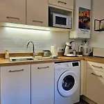 Neuf Pour 2 Personnes, Hypercentre Toulouse, Calme Appartement *