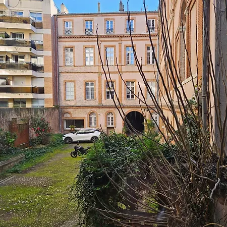 Neuf Pour 2 Personnes, Hypercentre Toulouse, Calme Toulouse