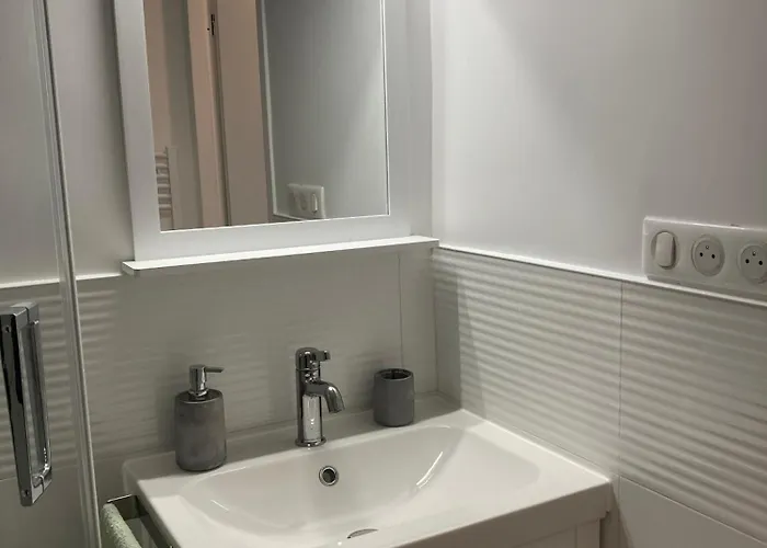 Studio Neuf Pour 2 Personnes, Hypercentre Toulouse, Calme